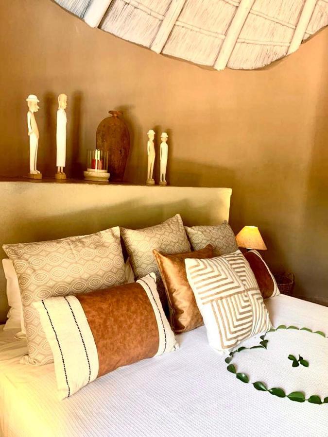 Ikhaya Lamadube Game Lodge Klipdrift Eksteriør bilde