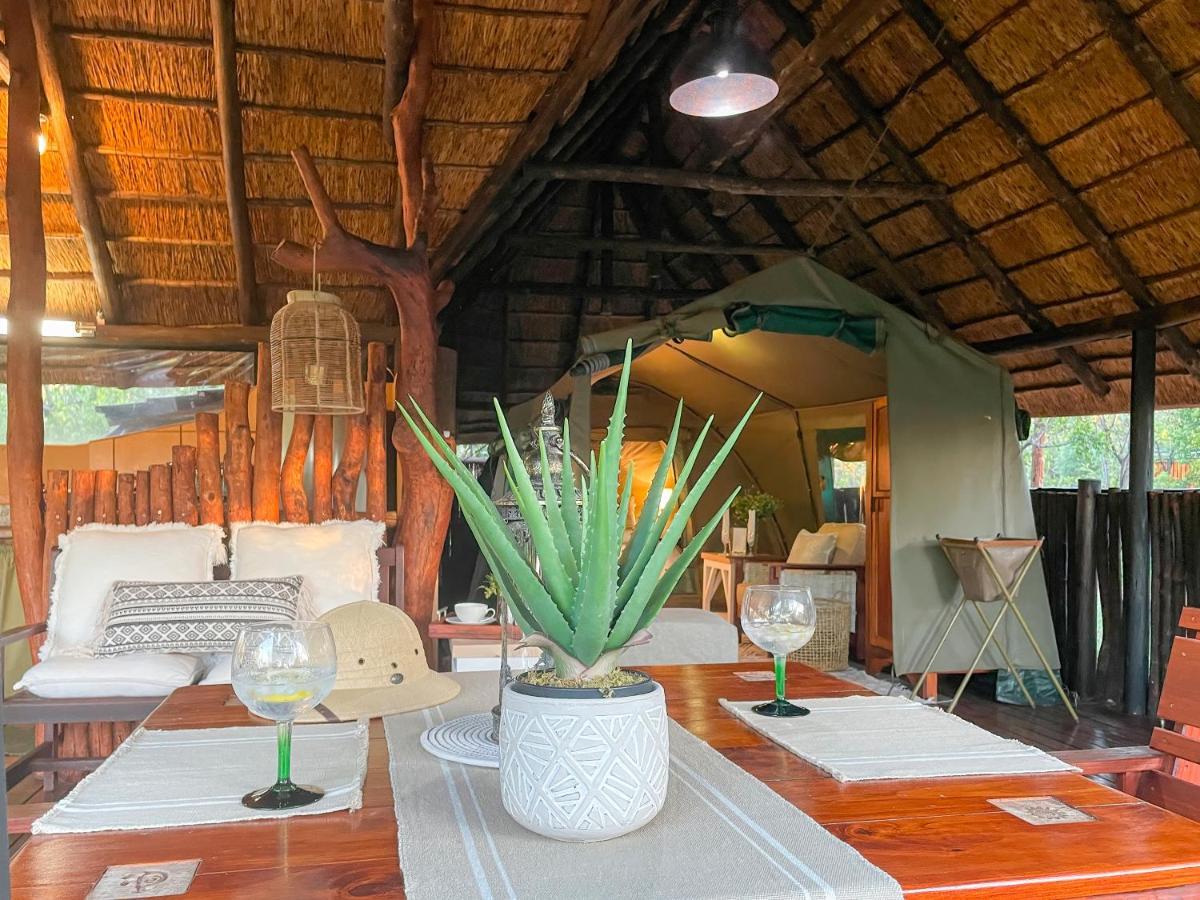 Ikhaya Lamadube Game Lodge Klipdrift Eksteriør bilde